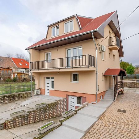 Gardencity Villa Apartman Budapest Eksteriør bilde